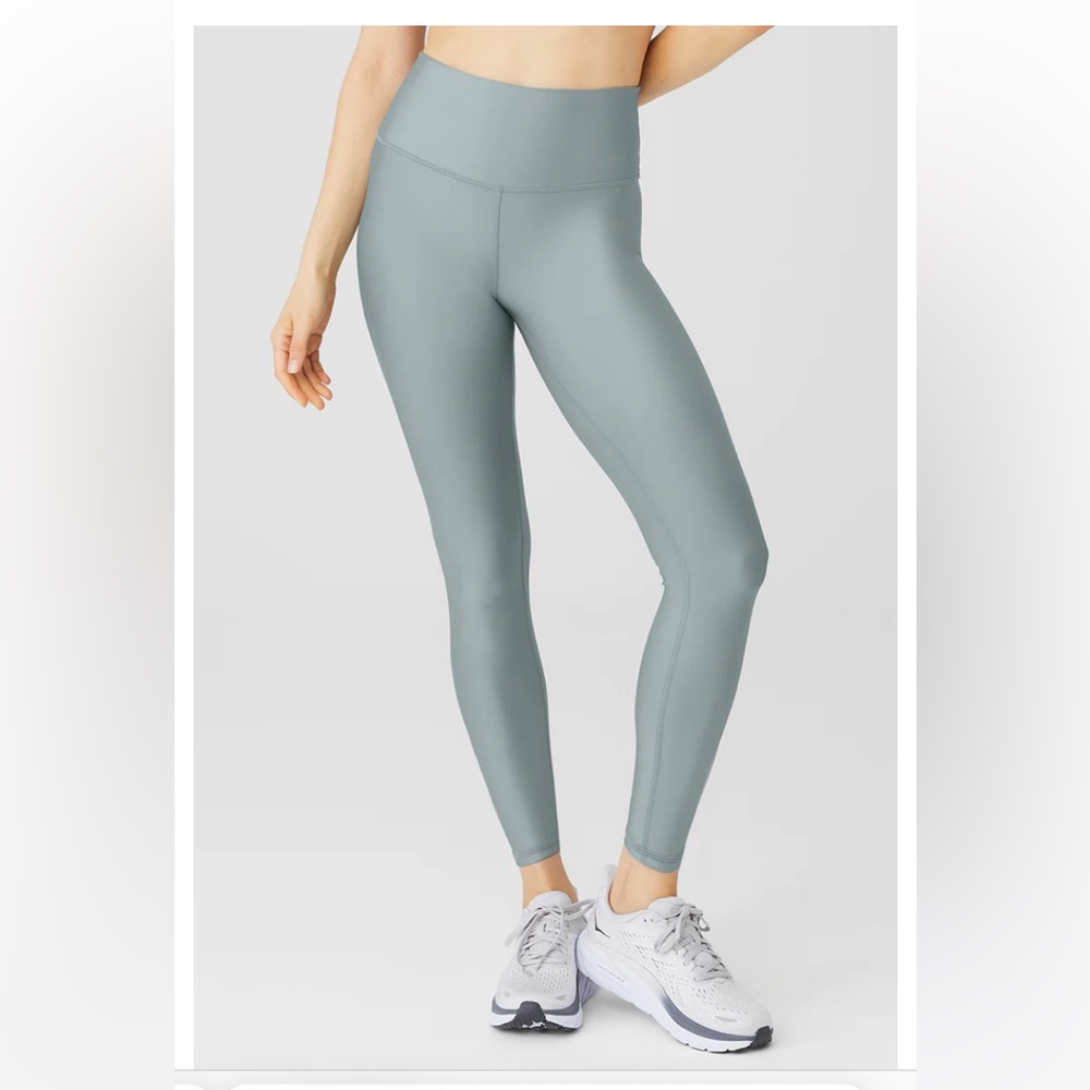 Alo yoga 7/8 airlift leggings in cosmic grey